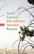 Cover: Ein sch&ouml;nes Attentat - btb