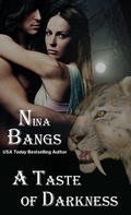 Cover: Taste of Darkness (Mackenzie Vampires, Book 3) - Nina Bangs