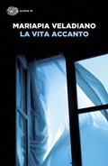 Cover: La vita accanto - Einaudi