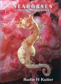 Enlarge image Cover: Seahorses and Their Relatives - Aquatic Photographics