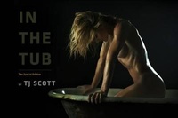 Abbildung von: In the Tub - Cinematic Pictures Publishing LLC