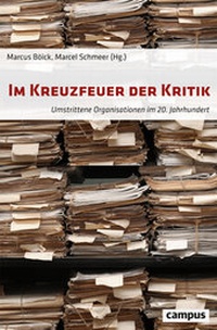 Abbildung von: Im Kreuzfeuer der Kritik - Campus