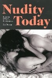 Abbildung von: Nudity Today - PictureBox Inc