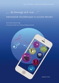 Cover: ". da bewegt sich was ." - Intermediale Musiktherapie in sozialen Berufen - Reichert Verlag