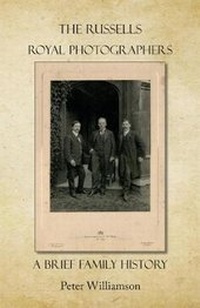 Abbildung von: The Russells, Royal Photographers - Bannister Publications Ltd