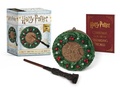 Cover: Harry Potter: Hogwarts Christmas Wreath and Wand Set - Running Press Miniature Editions