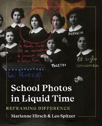 Abbildung von: School Photos in Liquid Time - University of Washington Press