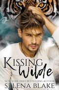 Cover: Kissing Wilde - Selena Blake