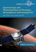 Bild: Spectroscopy and Photochemistry of Planetary Atmospheres and Ionospheres - Cambridge University Press