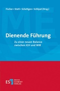Cover: Dienende F&uuml;hrung - Erich Schmidt Verlag