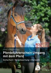 Abbildung von: Pferdeführerschein Umgang mit dem Pferd - FN Verlag
