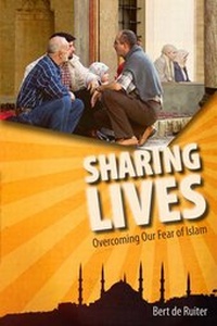 Abbildung von: Sharing Lives - OM Books