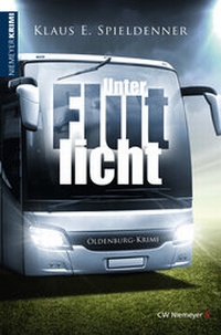 Abbildung von: Unter Flutlicht - CW Niemeyer Buchverlage