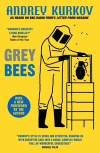 Abbildung von: Grey Bees - MacLehose Press