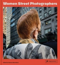 Abbildung von: Women Street Photographers - Prestel