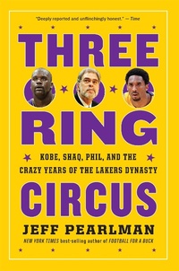 Abbildung von: Three-Ring Circus - Mariner Books