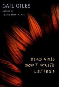 Abbildung von: Dead Girls Don't Write Letters - Roaring Brook Press