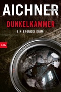 Cover: DUNKELKAMMER - btb