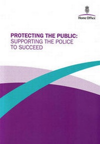 Abbildung von: Protecting the public - Stationery Office Books