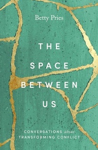 Abbildung von: The Space Between Us - Herald Press (VA)