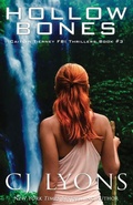 Cover: Hollow Bones - Edgy Reads