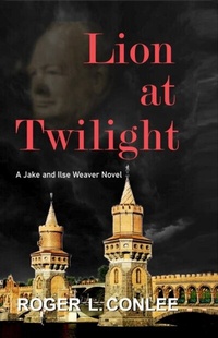 Abbildung von: Lion at Twilight - Pale Horse Books