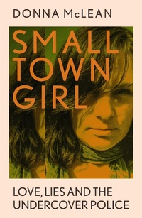 Abbildung von: Small Town Girl - Coronet Books