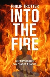 Abbildung von: INTO THE FIRE - Nine Elms Books
