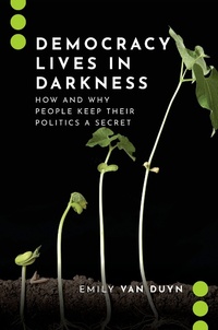 Abbildung von: Democracy Lives in Darkness - OUP eBook