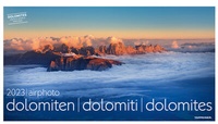 Abbildung von: Luftbildkalender Dolomiten 2023 - Athesia-Tappeiner Kalender
