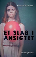 Cover: Et slag i ansigtet - Lindhardt og Ringhof