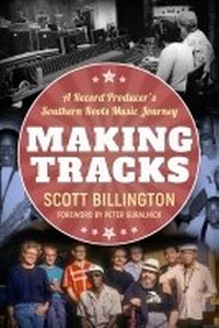 Abbildung von: Making Tracks - University Press of Mississippi