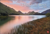 Abbildung von: Land of the Rings - Neuseeland Kalender 2023. Großer Wandkalender mit den Landschaften, die zur Kulisse für Herr der Ringe wurden. Hochwertiger Fotokalender im Großformat. - Heye