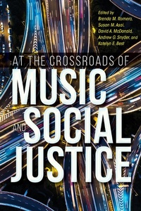 Abbildung von: At the Crossroads of Music and Social Justice - Indiana University Press