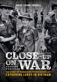 Abbildung von: Close-Up on War - Amulet Books