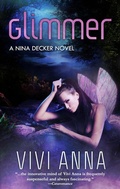 Cover: Glimmer (Nina Decker, #1) - Vivi Anna