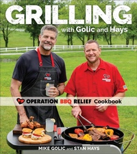 Abbildung von: Grilling with Golic and Hays - Andrews McMeel Publishing, LLC