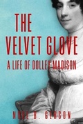 Cover: The Velvet Glove - Sapere Books