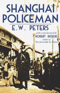 Abbildung von: Shanghai Policeman - Earnshaw Books Ltd