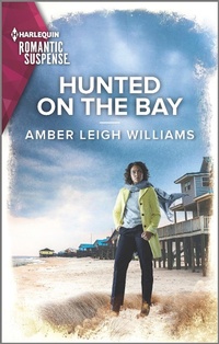 Enlarge image Cover: Hunted on the Bay - Harlequin Romantic Suspense