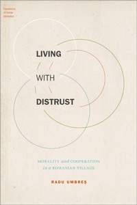 Abbildung von: Living with Distrust - OUP eBook