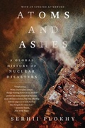 Abbildung von: Atoms and Ashes - WW Norton & Co