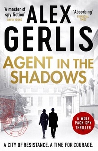 Enlarge image Cover: Agent in the Shadows - Canelo