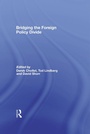 Cover: Bridging the Foreign Policy Divide - Routledge