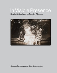Abbildung von: In Visible Presence - MIT Press