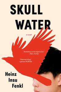 Abbildung von: Skull Water - Spiegel & Grau