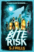 Cover: Bite Risk - Simon & Schuster Books for Young Readers