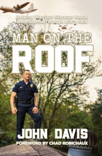 Abbildung von: Man on the Roof - John Davis
