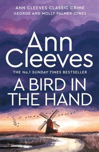 Abbildung von: A Bird in the Hand - Pan Books