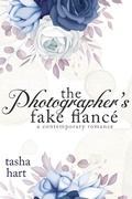 Cover: The Photographer's Fake Fianc&eacute; (A Contemporary Interracial Romance) - Summerhouse Publishing